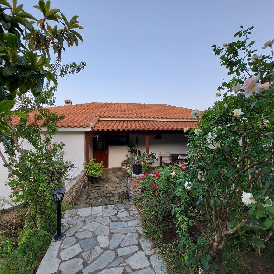 Villa Amfithea Moni Evaggelistrias Exterior foto